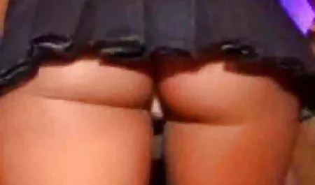 تبا جنس ساخن اجنبي في زاوية المنزل منذ الصيف
