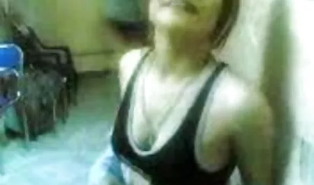 2 أزواج من تحميل جنس اجنبي الثدي على الشاطئ