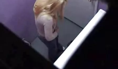 سألت زوجة شابة جنس عربى مترجم جميلة رجل ما