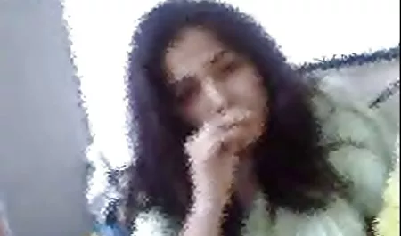 ناضجة الشرج الأولى في افلام جنساجنبي الجبال