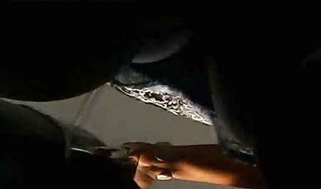 تحب سكس اجنبي جنس الجلوس على ديك.