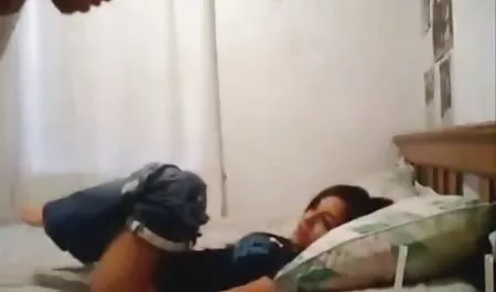 ابنة الخطوة ممارسة الجنس الاجنبي اشتعلت استمناء