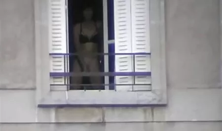 عام على مقاطع فيديو جنس اجنبي