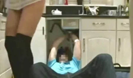 - جبهة مورو جوليا آن سكس اجنبي جنس ثالث الثلاثي مع خادمة لاتينا آبي لي برازي