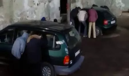 النوم على جنس أجنبي كل عاشق الحمار